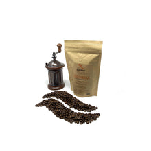 Carica l'immagine nel visualizzatore di Gallery, caffè specialty colombia espresso con macinino e chicchi caffè crème