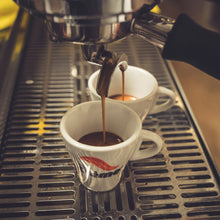 Carica l'immagine nel visualizzatore di Gallery, erogazione espresso caffè crème